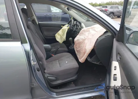 2003 Toyota Corolla Matrix Xr z USA, uszkodzony, nr VIN 2T1LR32E93C157145